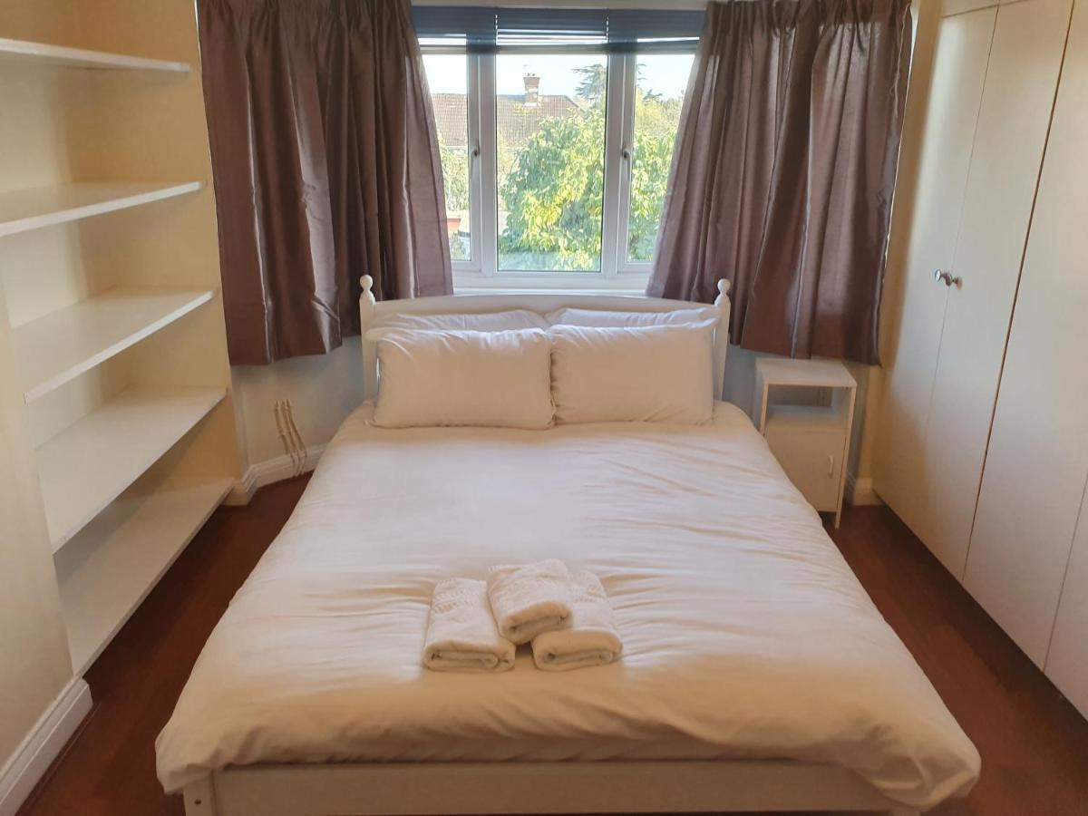 Elegant House 10 Minutes Walk To Wembley Stadium Villa London Bagian luar foto