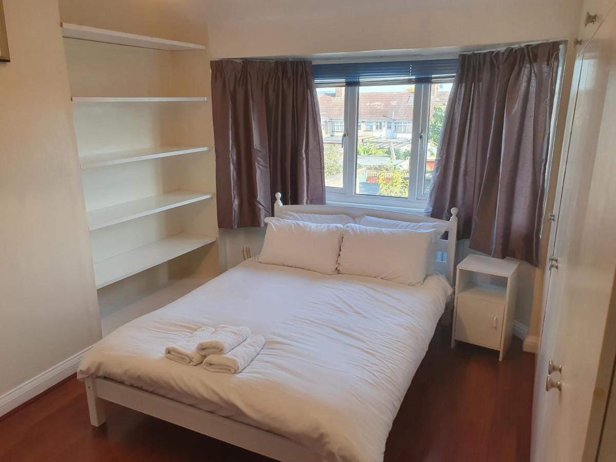 Elegant House 10 Minutes Walk To Wembley Stadium Villa London Bagian luar foto